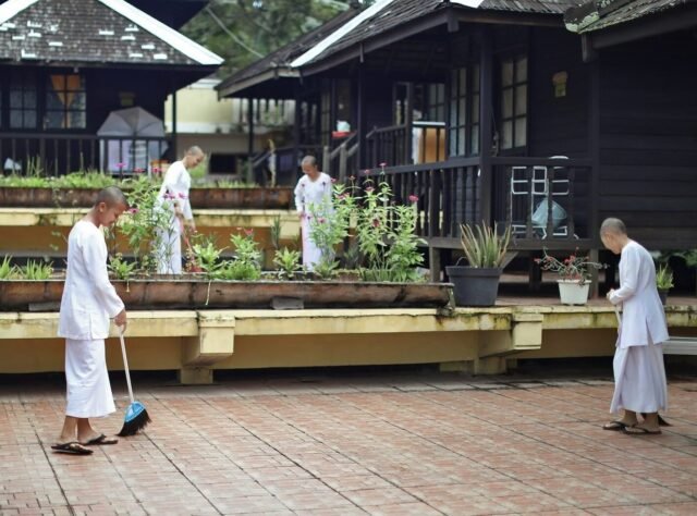 Bhāvanā Sala (wanita)